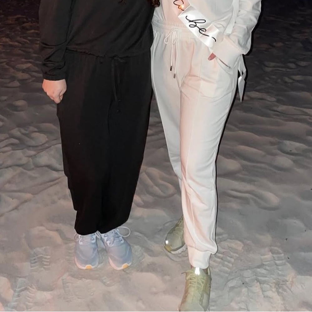white jogger sweatpants